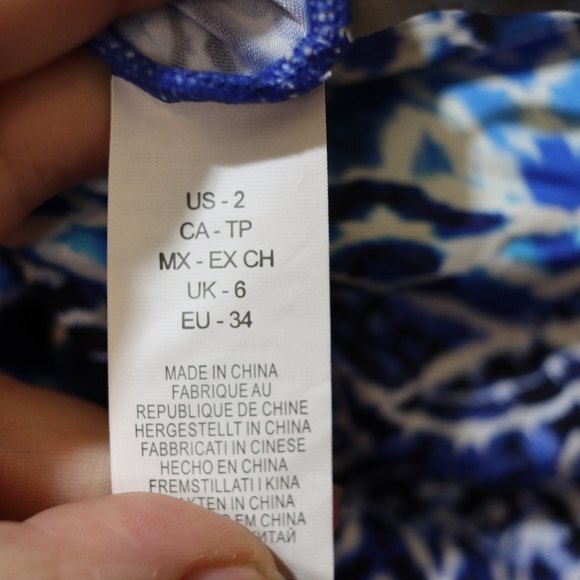 LA Blanca Blue Oasis Over the Shoulder Ikat Print Swim Tank Top US 2 - Picture 11 of 12